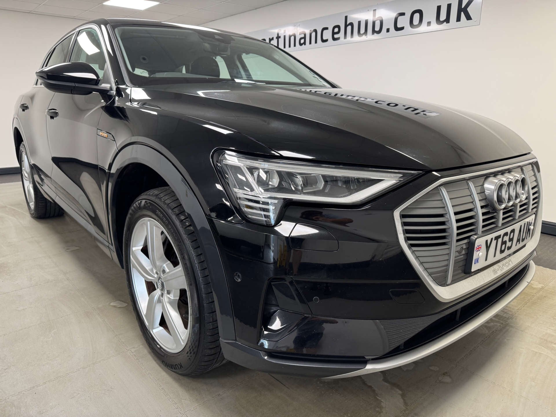 Audi E-tron