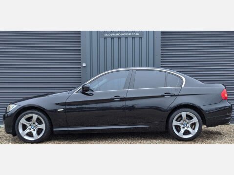 BMW 3 Series 2.0 318i Exclusive Edition Auto 4dr 8