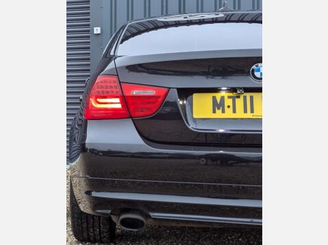 BMW 3 Series 2.0 318i Exclusive Edition Auto 4dr 10