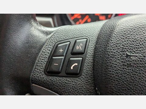 BMW 3 Series 2.0 318i Exclusive Edition Auto 4dr 30