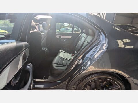Mercedes-Benz C Class 2.1 C220 AMG Line Premium Bluetec Auto 4dr 28