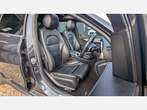 Mercedes-Benz C Class 2.1 C220 AMG Line Premium Bluetec Auto 4dr 21