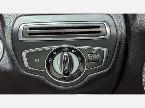 Mercedes-Benz C Class 2.1 C220 AMG Line Premium Bluetec Auto 4dr 38