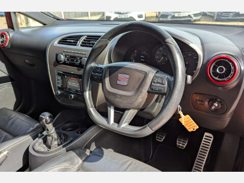 SEAT Leon 2.0 Leon Cupra R TSi 5dr 22