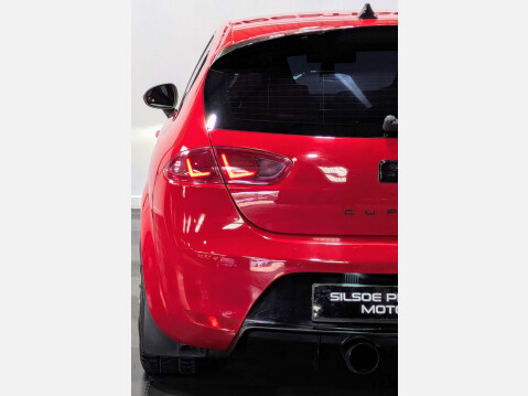 SEAT Leon 2.0 Leon Cupra R TSi 5dr 12