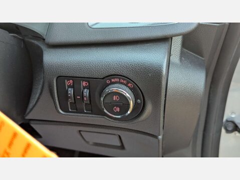 Vauxhall Astra 1.6 Astra SE 5dr 33