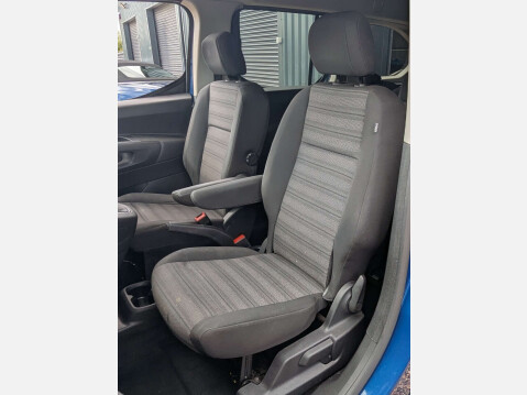 Vauxhall Combo Life 1.5 Combo Life SE TD S/S 5dr 23