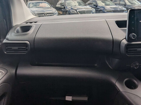 Vauxhall Combo Life 1.5 Combo Life SE TD S/S 5dr 28