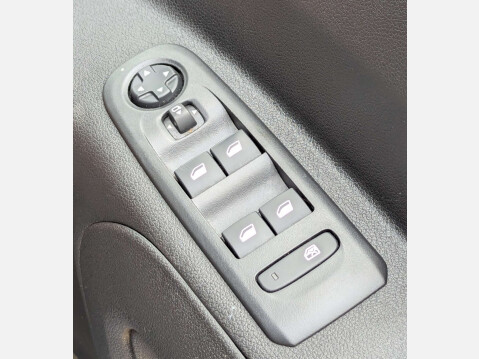 Vauxhall Combo Life 1.5 Combo Life SE TD S/S 5dr 17