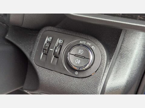 Vauxhall Combo Life 1.5 Combo Life SE TD S/S 5dr 27
