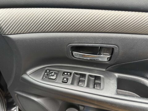 Mitsubishi Outlander 2.3 Outlander GX 4 DI-D Auto 4WD 5dr 16