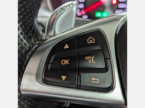 Mercedes-Benz C Class 4.0 AMG C 63 Premium Auto 2dr 33