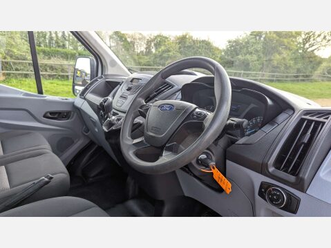 Ford Transit 2.0 Transit 350 21