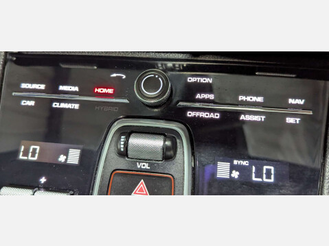 Porsche Cayenne 3.0 Cayenne V6 Auto 4WD 5dr 25