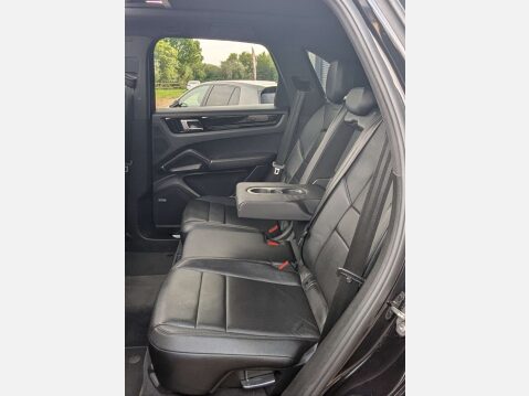 Porsche Cayenne 3.0 Cayenne V6 Auto 4WD 5dr 43