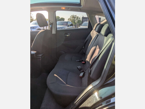 Nissan Qashqai 1.6 Qashqai N-Tec+ 5dr 17