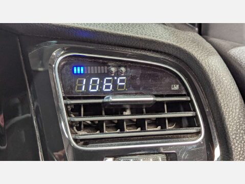 Volkswagen Golf 2.0 Golf R DSG 4WD 3dr 29