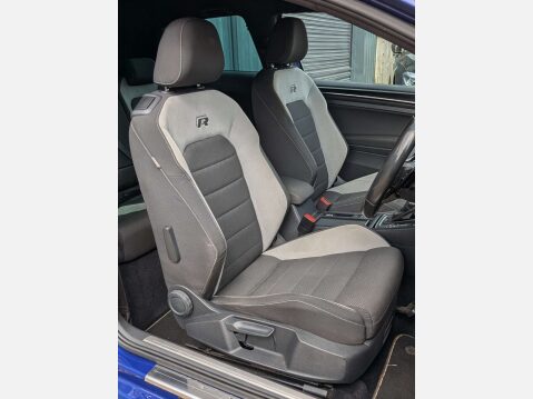 Volkswagen Golf 2.0 Golf R DSG 4WD 3dr 19