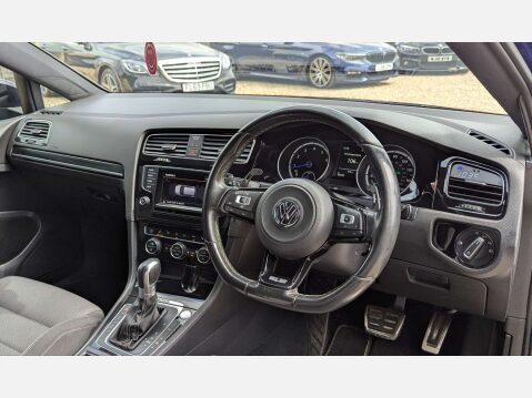 Volkswagen Golf 2.0 Golf R DSG 4WD 3dr 20