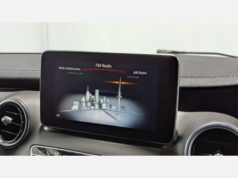 Mercedes-Benz V Class 2.1 V250 Sport Bluetec Auto 5dr 40