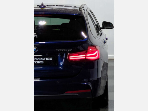 BMW 3 Series 3.0 335d xDrive M Sport Shadow Edition Auto 4WD 5dr 11