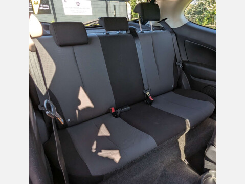 Mazda 2 1.3 2 TS 3dr 14