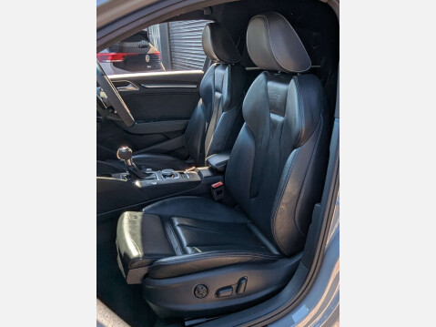 Audi A3 2.5 RS 3 TFSI Quattro Semi-Auto 4WD 4dr 22