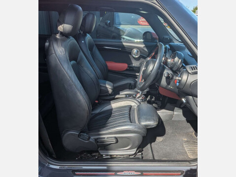Mini Hatch 2.0 John Cooper Works Auto 3dr 25