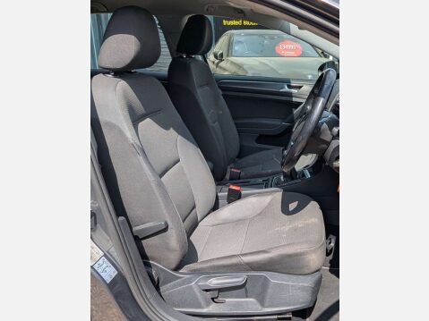 Volkswagen Golf 1.5 Golf SE Nav TSi Evo 5dr 37