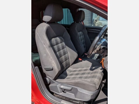 Volkswagen Golf 2.0 Golf GTD Semi-Auto 5dr 20