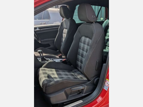 Volkswagen Golf 2.0 Golf GTD Semi-Auto 5dr 24