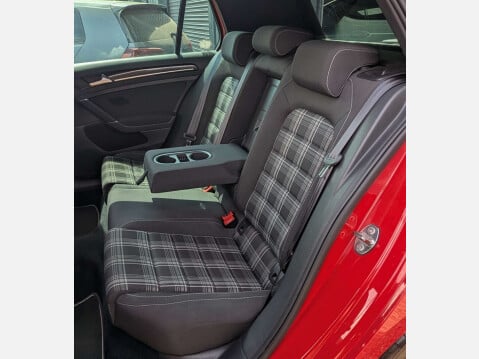 Volkswagen Golf 2.0 Golf GTD Semi-Auto 5dr 27