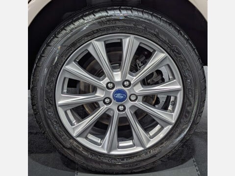 Ford Kuga 1.5 Kuga Vignale 4x4 Auto 4WD 5dr 17
