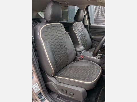 Ford Kuga 1.5 Kuga Vignale 4x4 Auto 4WD 5dr 28
