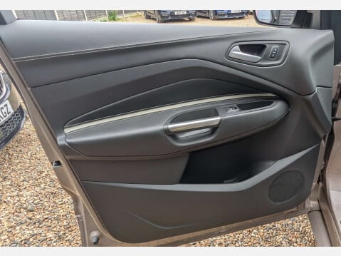 Ford Kuga 1.5 Kuga Vignale 4x4 Auto 4WD 5dr 30