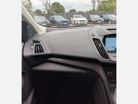 Ford Kuga 1.5 Kuga Vignale 4x4 Auto 4WD 5dr 37