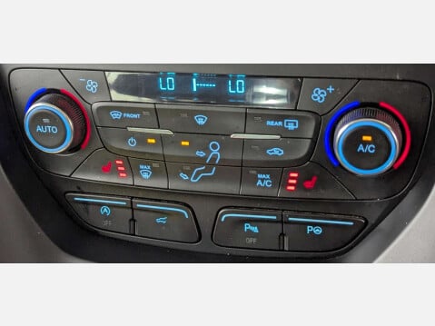Ford Kuga 1.5 Kuga Vignale 4x4 Auto 4WD 5dr 39