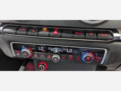 Audi A3 2.0 S3 Sportback Quattro Semi-Auto 4WD 5dr 38