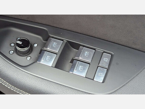 Audi A7 4.0 RS 7 Sportback TFSI MHEV Quattro Auto 4WD 5dr 20