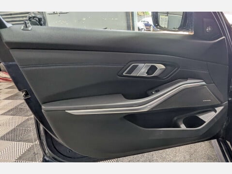 BMW 3 Series 3.0 M340i xDrive Auto 4WD 5dr 23