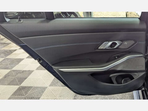 BMW 3 Series 3.0 M340i xDrive Auto 4WD 5dr 27