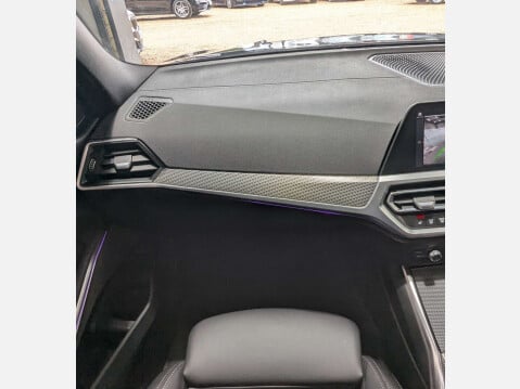 BMW 3 Series 3.0 M340i xDrive Auto 4WD 5dr 32