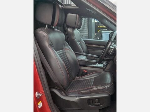 Land Rover Discovery 3.0 Discovery Luxury HSE TD6 Auto 4WD 5dr 21