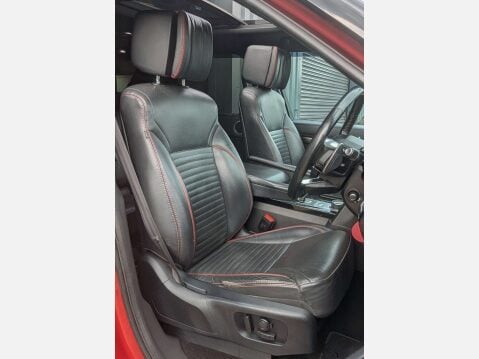 Land Rover Discovery 3.0 Discovery Luxury HSE TD6 Auto 4WD 5dr 22