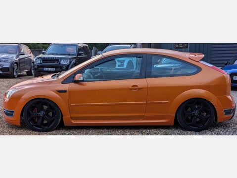 Ford Focus 2.5 Focus ST-2 3dr 6