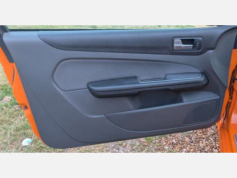 Ford Focus 2.5 Focus ST-2 3dr 15