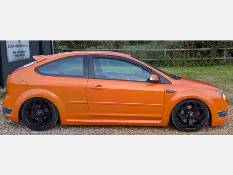 Ford Focus 2.5 Focus ST-2 3dr 9