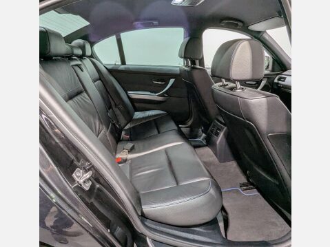 BMW 3 Series 2.0 318i Sport+ Edition 4dr 29