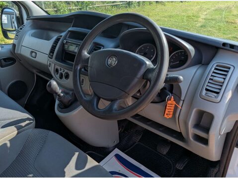 Vauxhall Vivaro 2.0 Vivaro 2900 CDTI LWB 16
