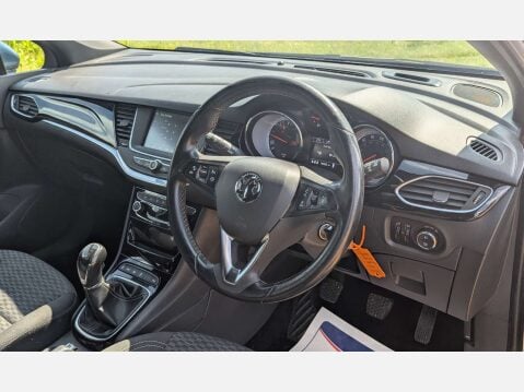 Vauxhall Astra 1.6 Astra SRI CDTI S/S 5dr 14